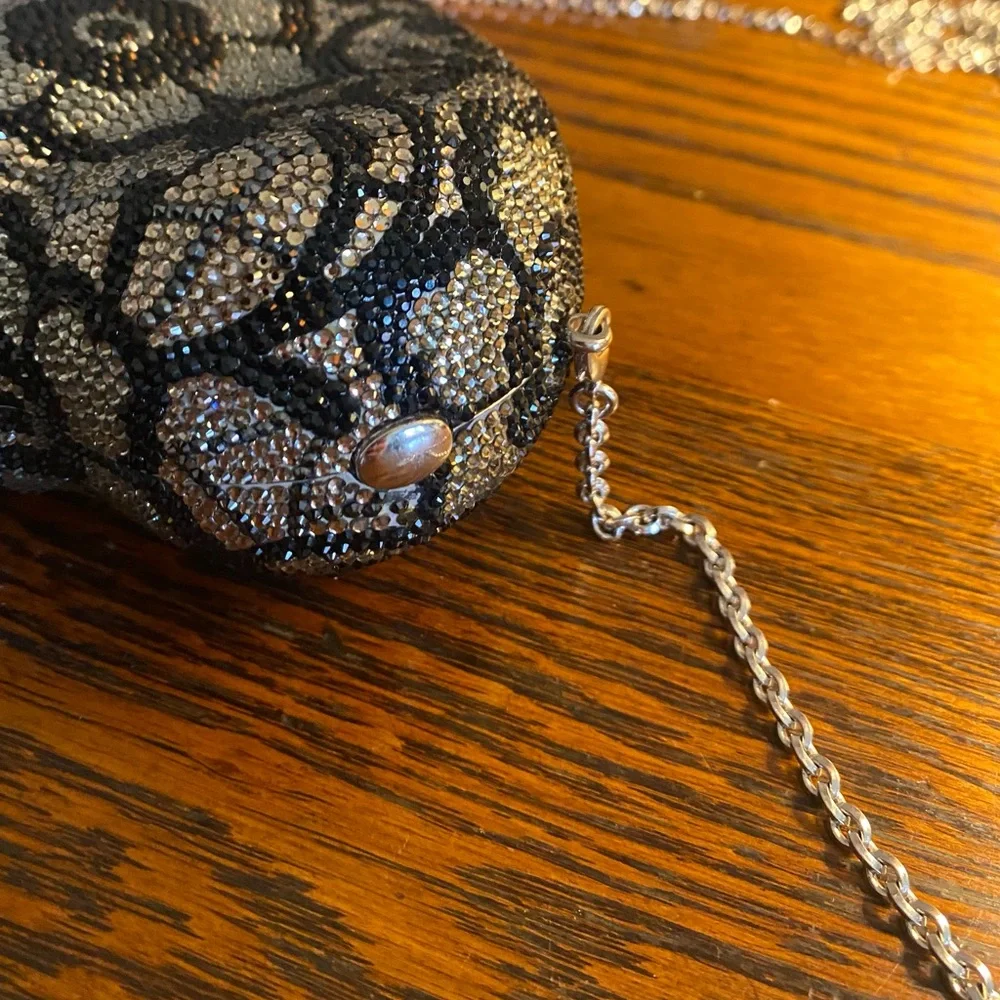 RARE Judith Leiber Couture Heart N Soul Crystal Clutch Minaudiere Shoulder Bag